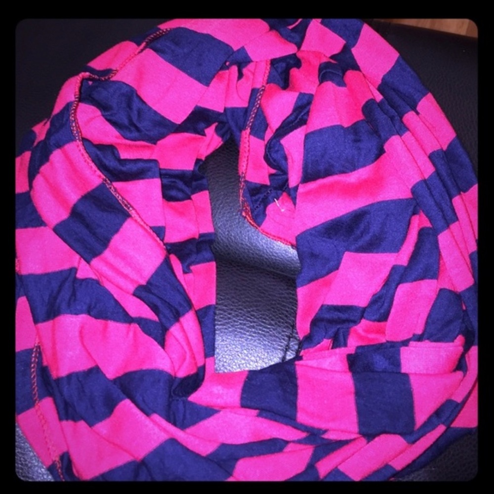 Infinity scarf! - Picture 5 of 5